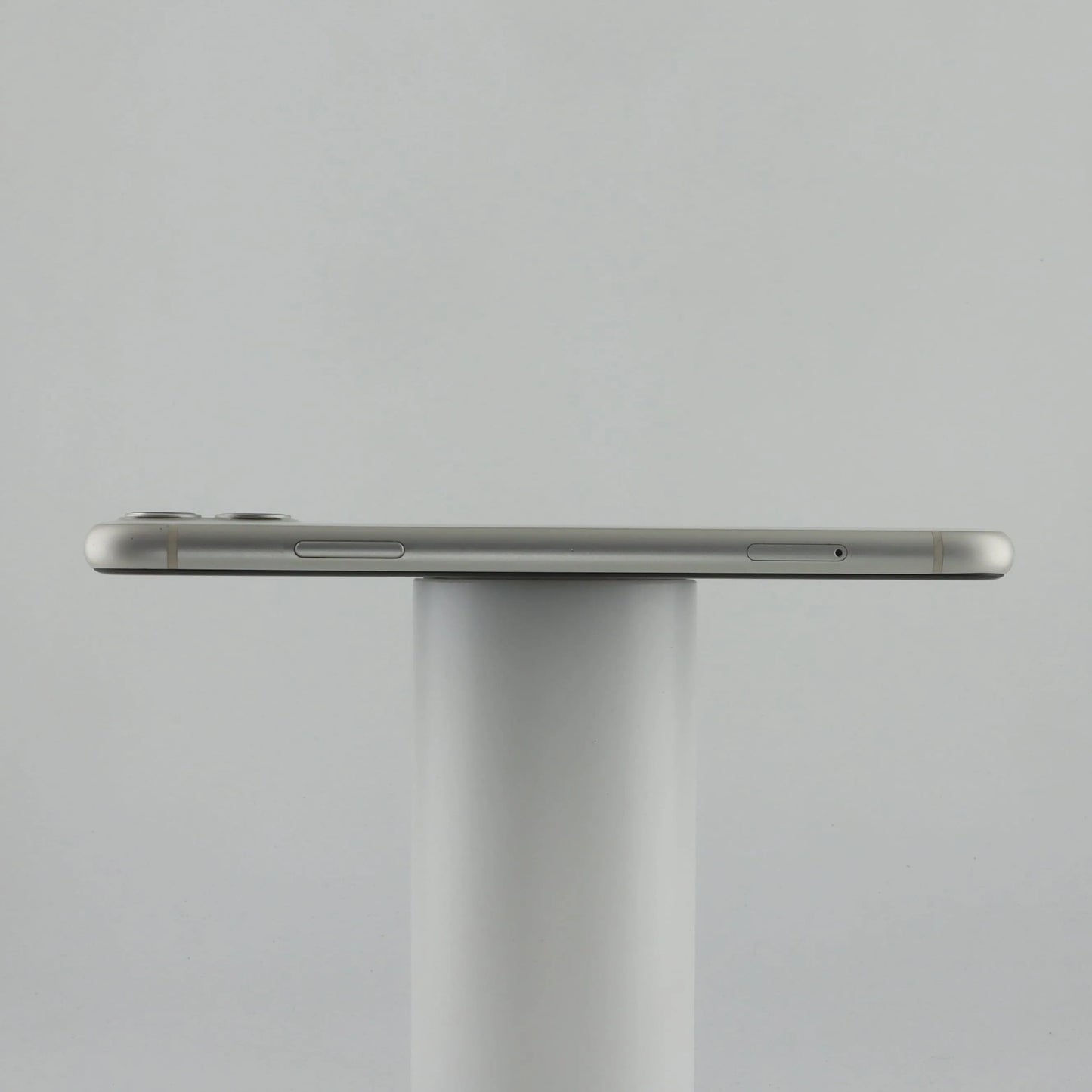 Apple iPhone 11 64 Go Grade:B (Original d'occasion) - Dédouané et hors taxes