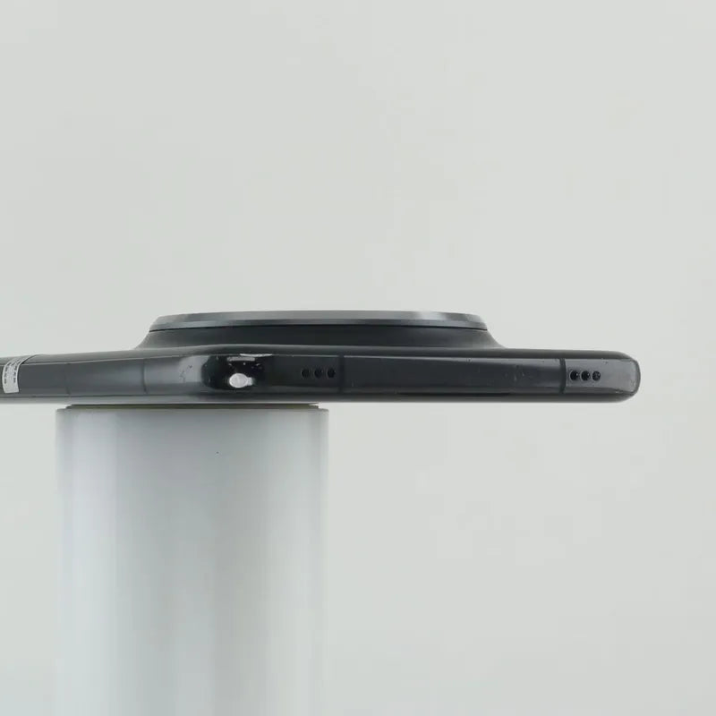 Huawei Mate 70 Pro 12 Go + 256 Go Qualité : B (Original d'occasion) - Double dédouanement et hors taxes