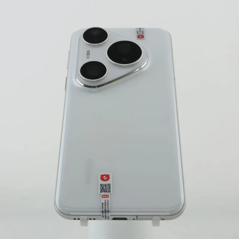 Huawei Mate 70 Pro 12 Go + 256 Go Qualité : B (Original d'occasion) - Double dédouanement et hors taxes
