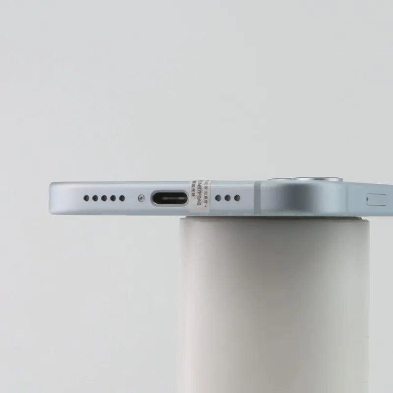 Apple iPhone 15  128 Go  État : S (occasion d'origine) - Double dédouanement et hors taxes