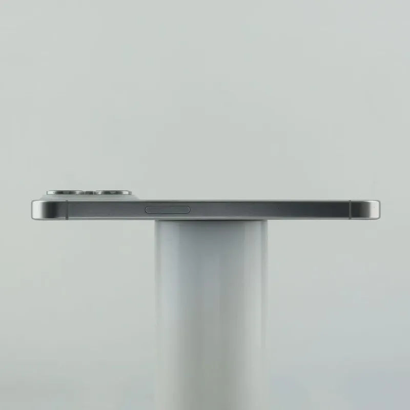 Apple iPhone 15pro 256 Go Grade:A (Original d'occasion) - Double vérification et hors taxes
